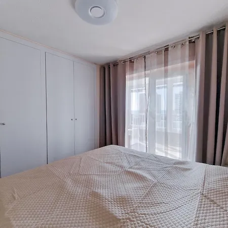 Apartment Sea
